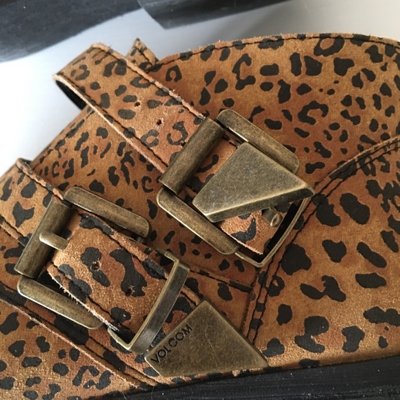 Volcom Getter Cheetah Leather Booties Sz 7 - Picture 2 of 11